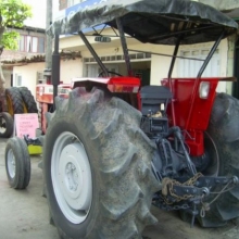 Tractor Massey Ferguson 1075